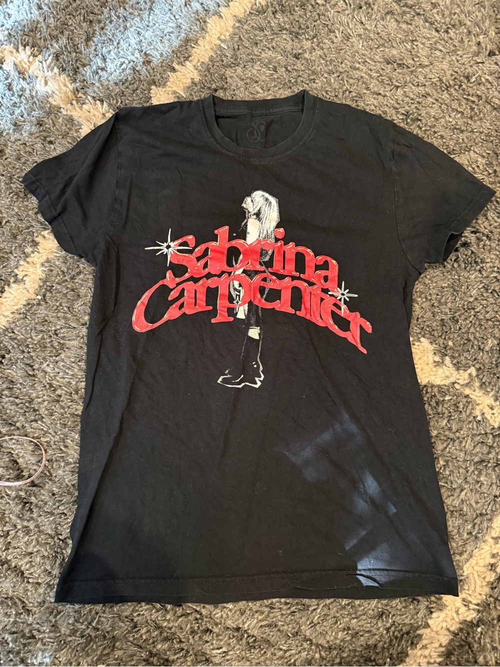 Sabrina Carpenter t shirt size medium EUC